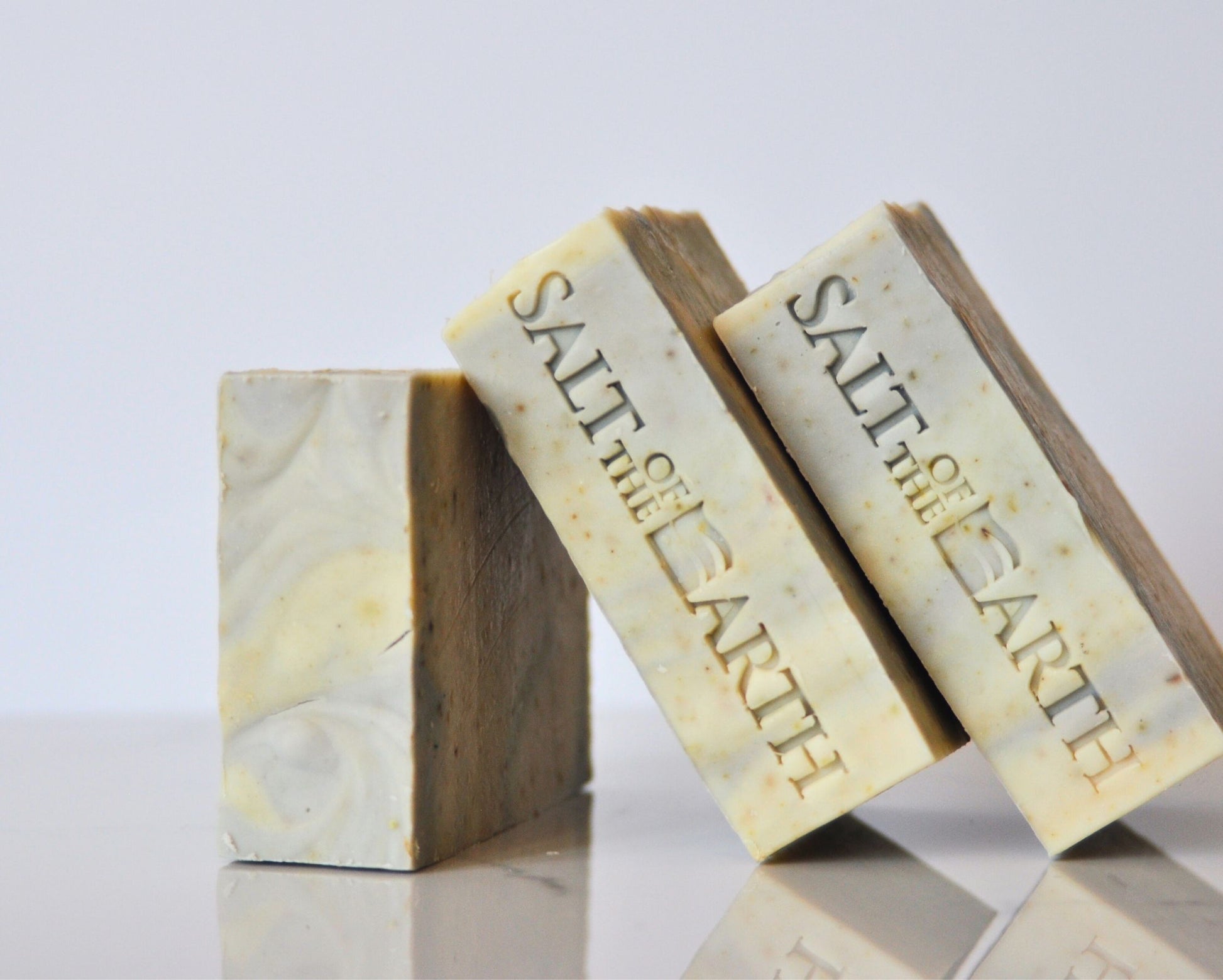 HYSSOP & COMFREY | ARTISAN BAR SOAP FOR SENSITIVE SKIN CARE - SALT OF THE EARTH