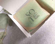 Load image into Gallery viewer, SHOWER STEAMER | NATURAL SHOWER AROMATHERAPY &amp; CONGESTION RELIEF
