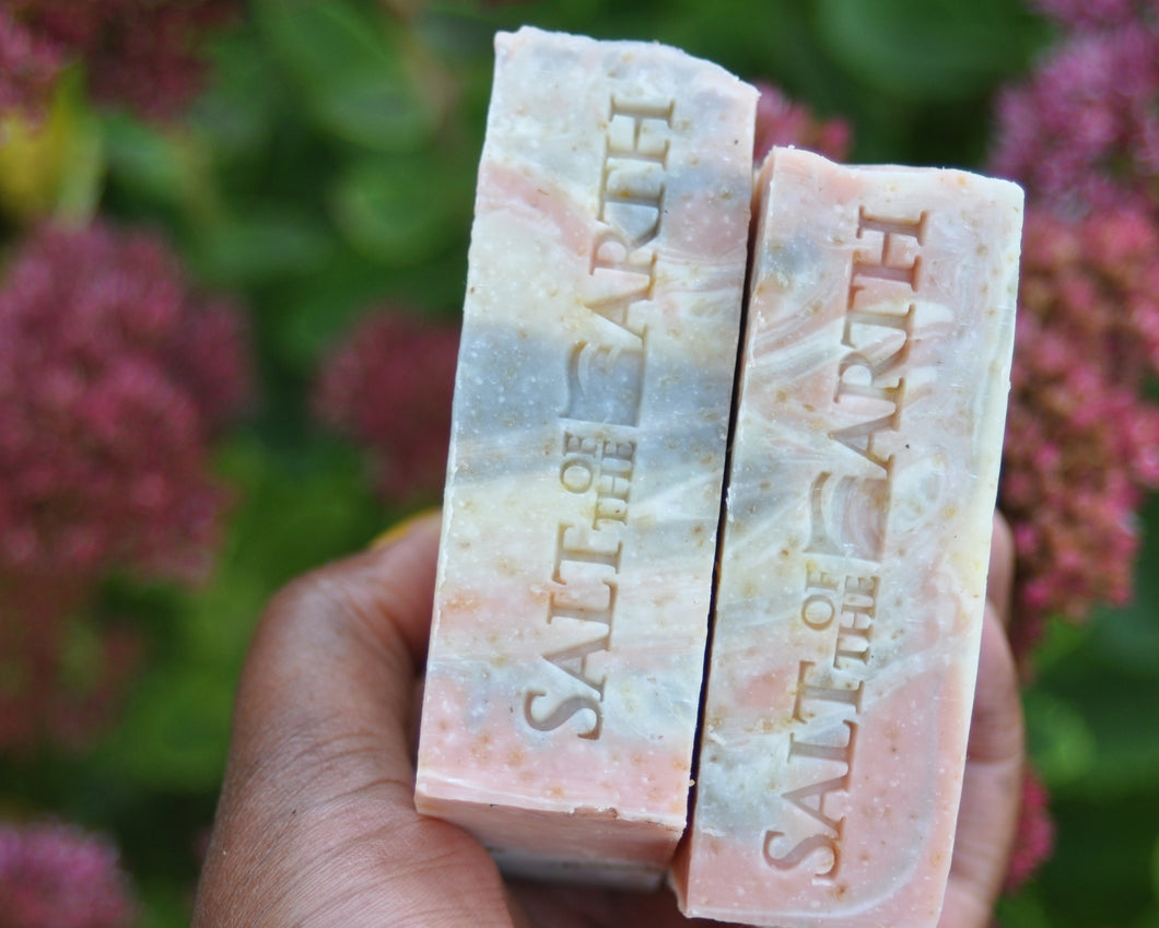 NATURAL OAT AND LAVENDER SOAP SPA SOAP SALT OF THE EARTH BODY